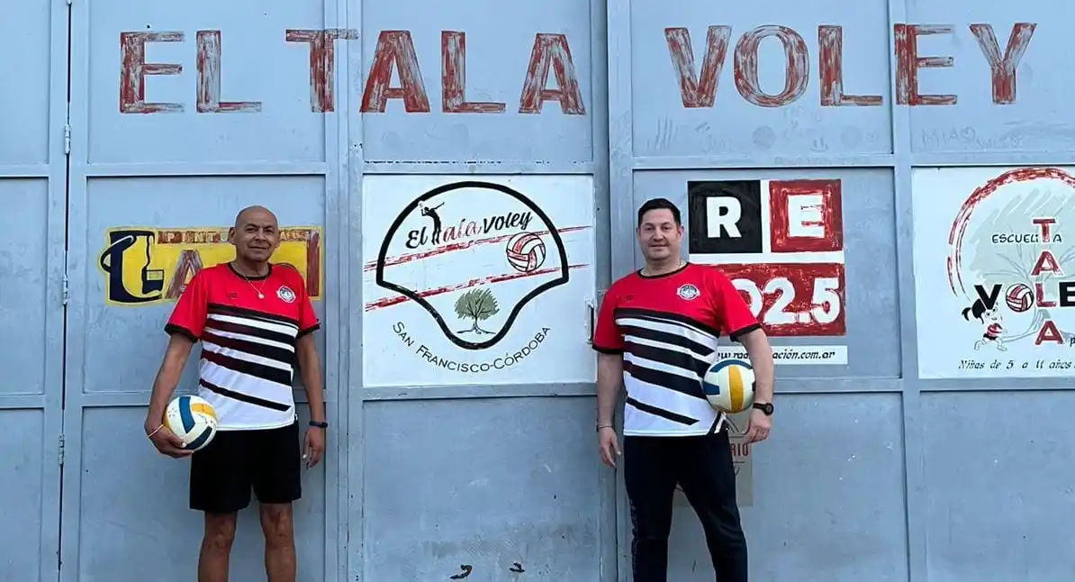 Los entrenadores Raúl Juncos y Maximiliano Montenegro