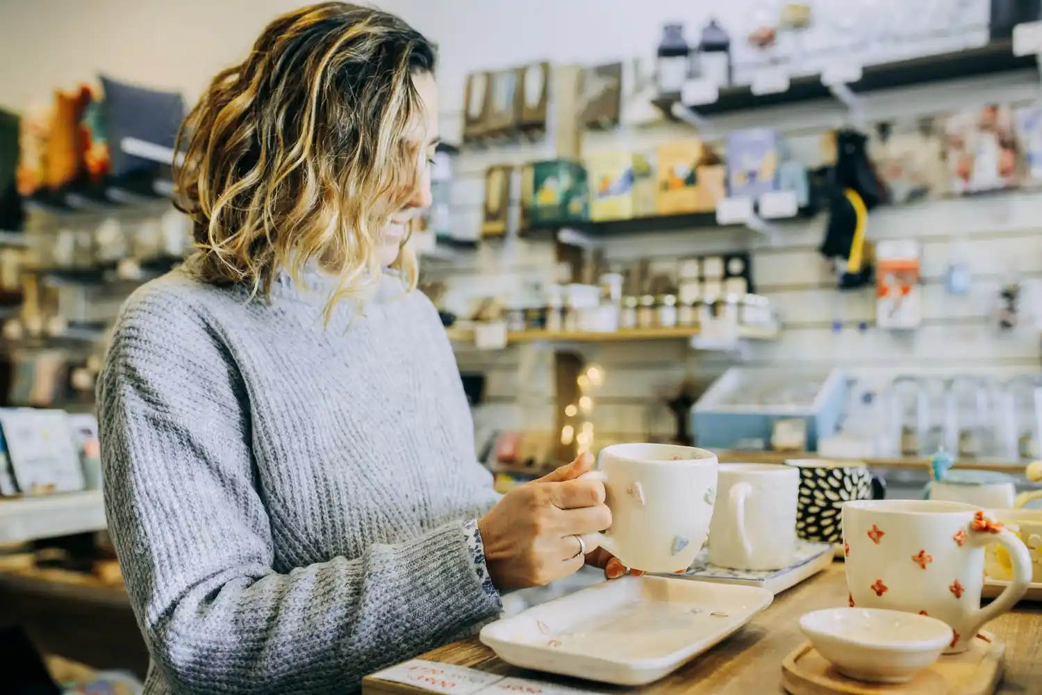 Los cursos se dan a través de la articulación con instituciones educativas, organizaciones sociales y universidades.