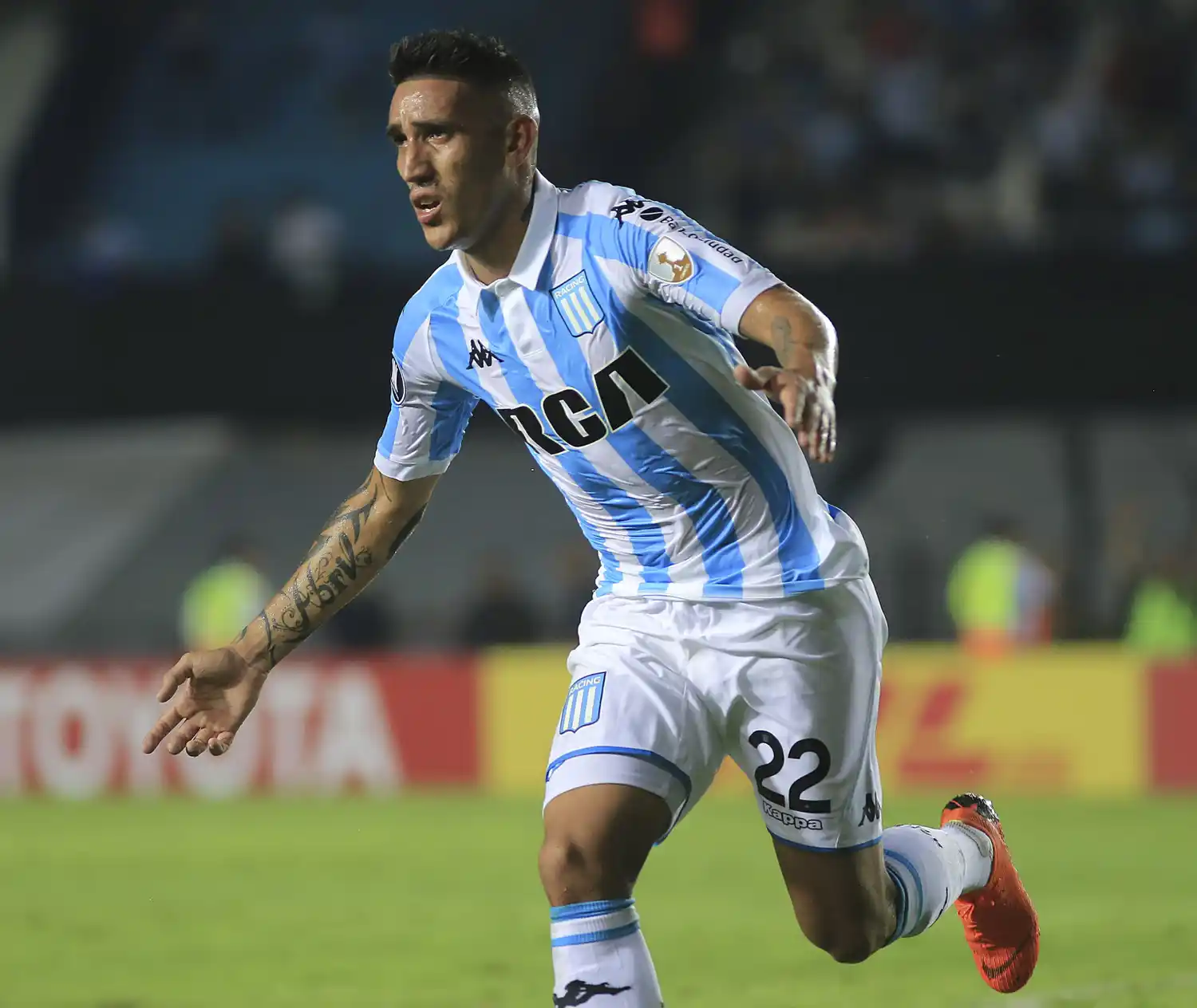 Racing arriesga la punta  en La Plata, ante Gimnasia