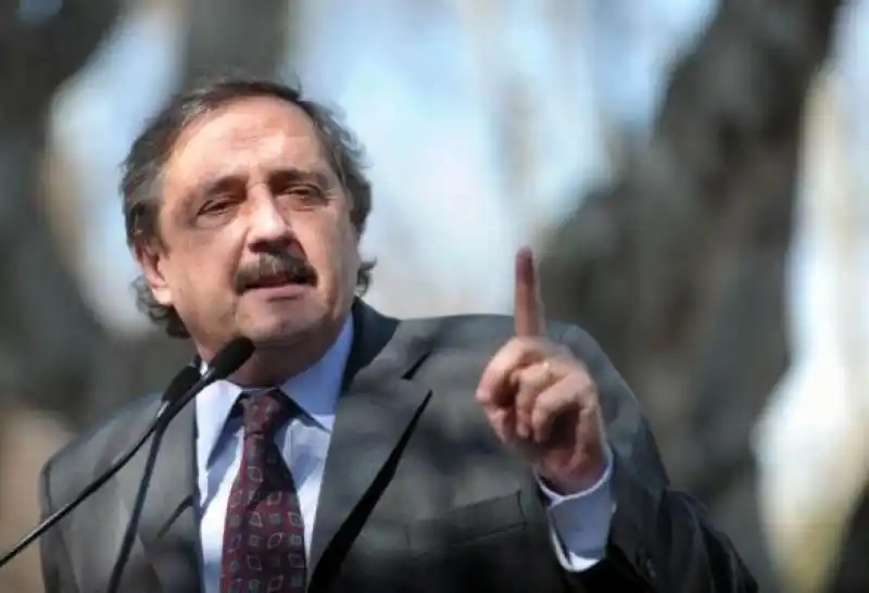 Alfonsín disparó contra el macrismo tras denuncia de pacto entre UCR y FpV para designar jueces "amigos"