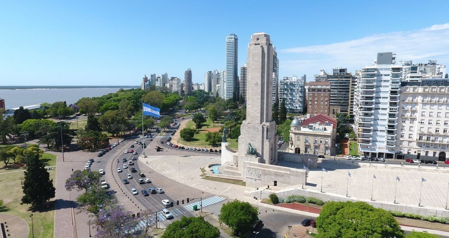 Monumento a la Bandera: inminente desactivación de la obra por falta de pago