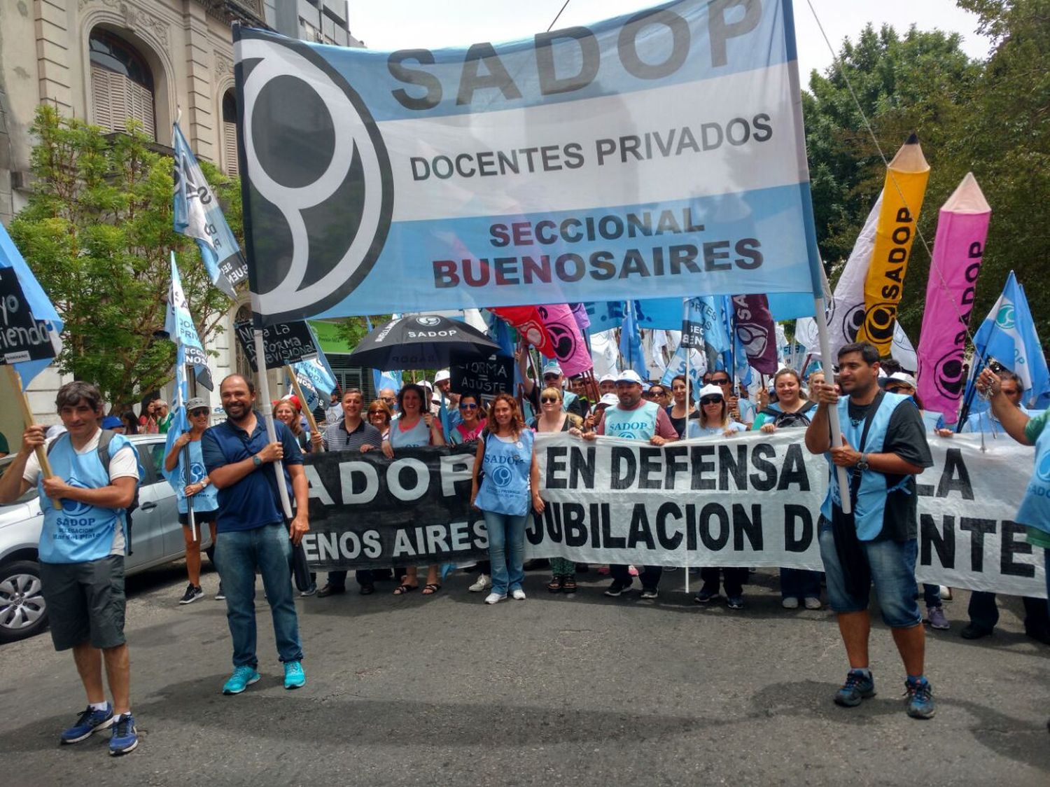 Docentes de Sadop también se suman al paro del 30 de abril