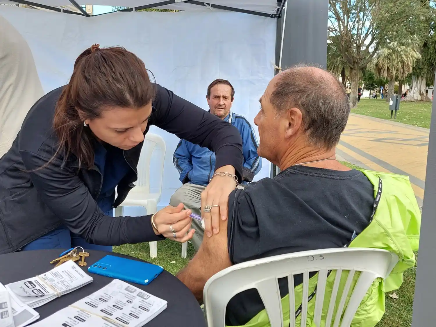 Buena respuesta de los vecinos a la campaña de vacunación.