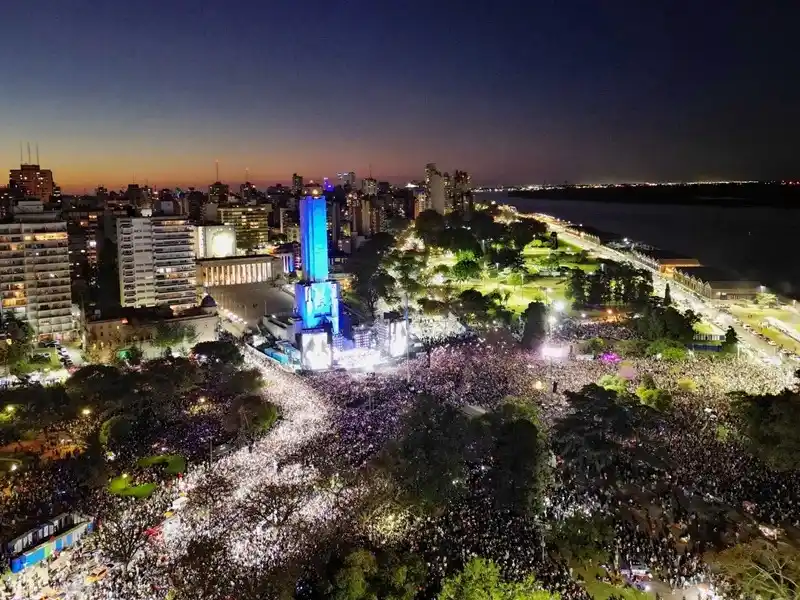 Más de 250 mil personas participaron del megaevento.