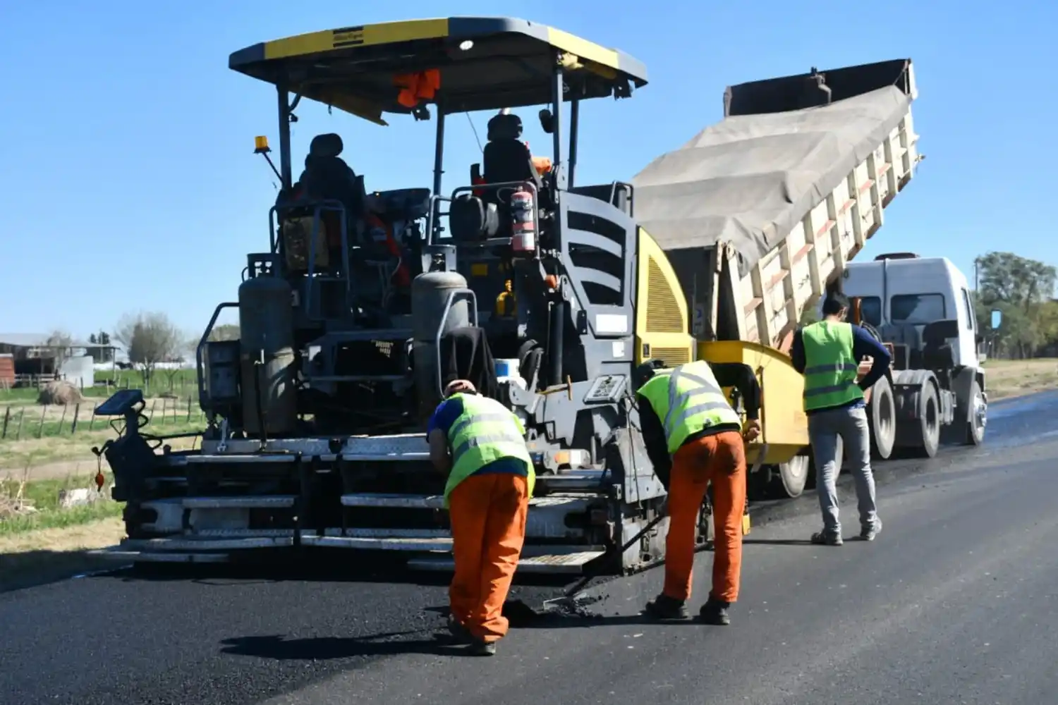 Avanza la rehabilitación de la Ruta Provincial Nº 32, una obra estratégica para el departamento Paraná