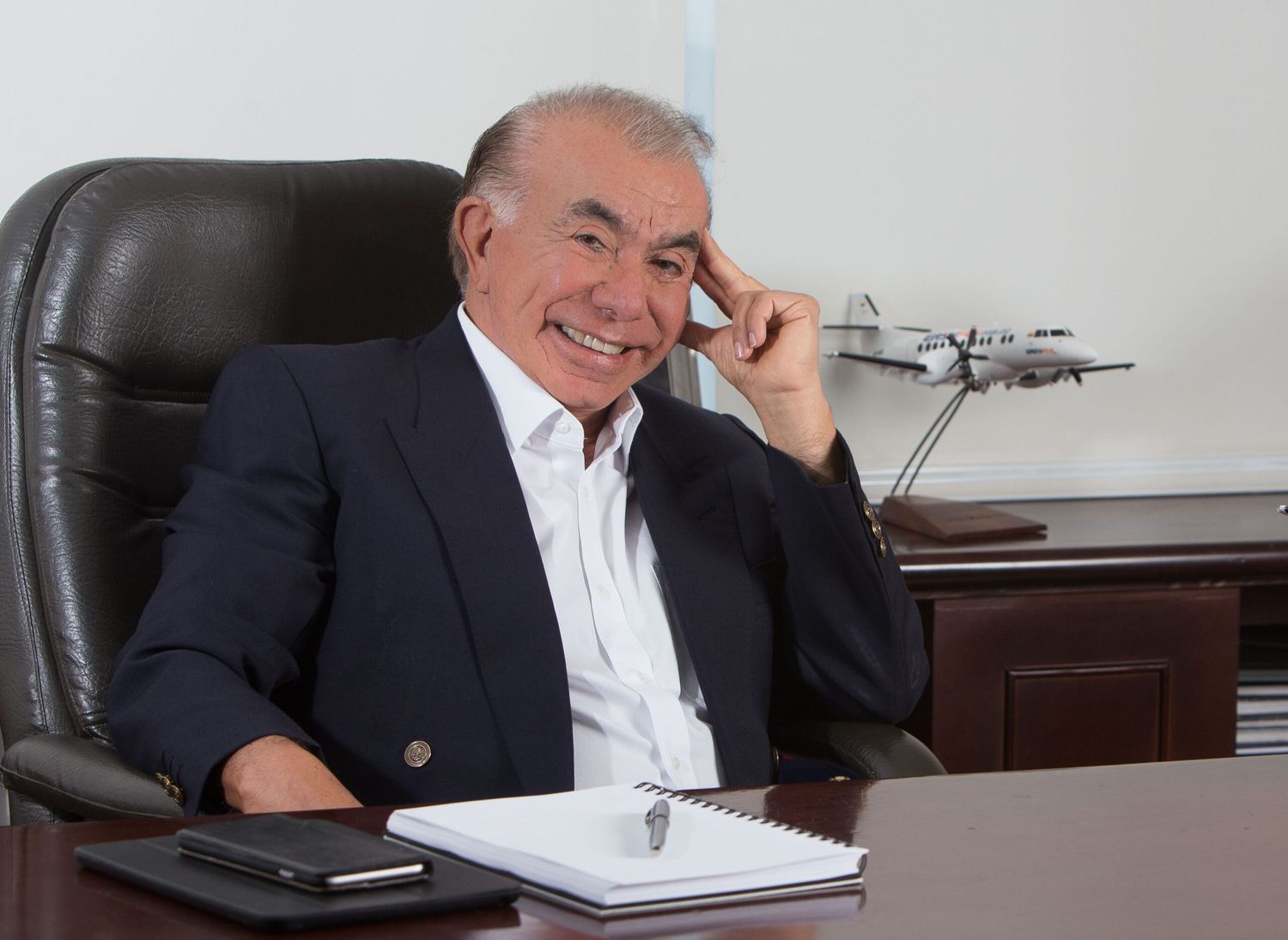 Alfonso Ávila, fundador y presidente de EasyFly, anunció su retiro