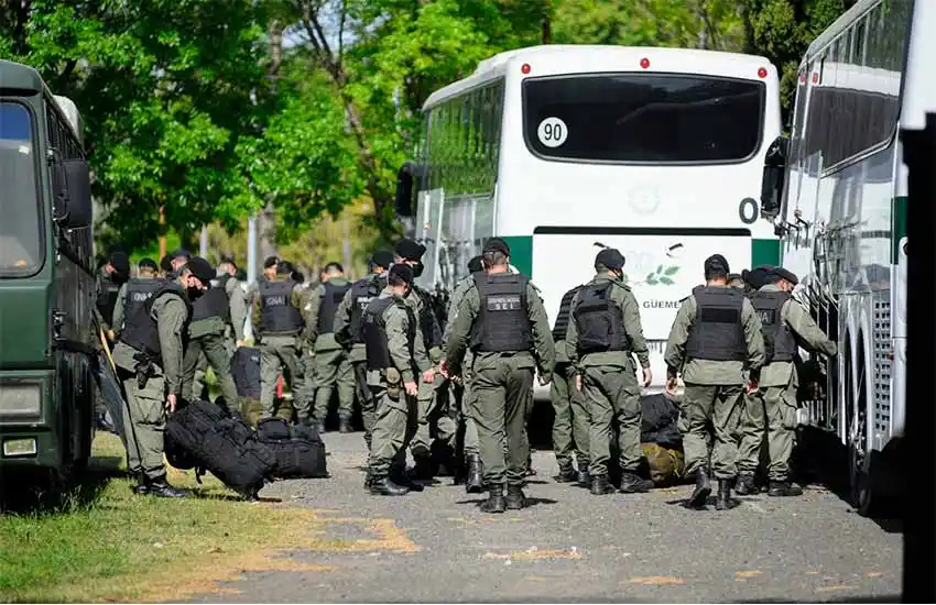 Llegaron a Rosario los primeros 250 efectivos de Gendarmería, destinados a combatir la inseguridad y el narcotráfico