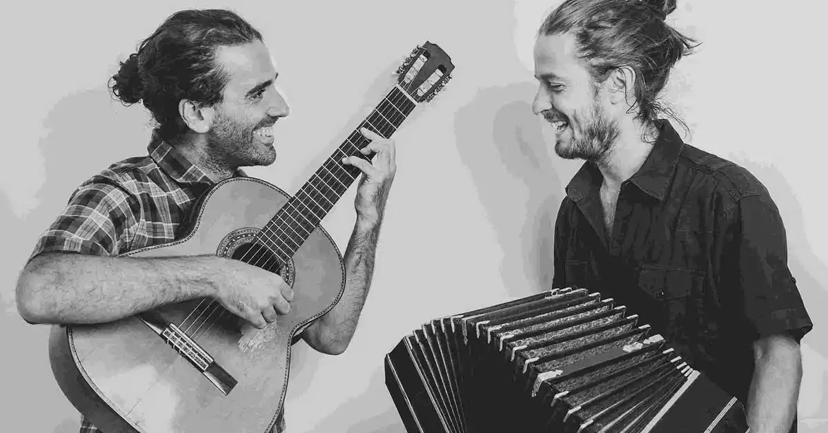 El Dúo Luna-Tobaldi estrena en vivo "Más Allá"