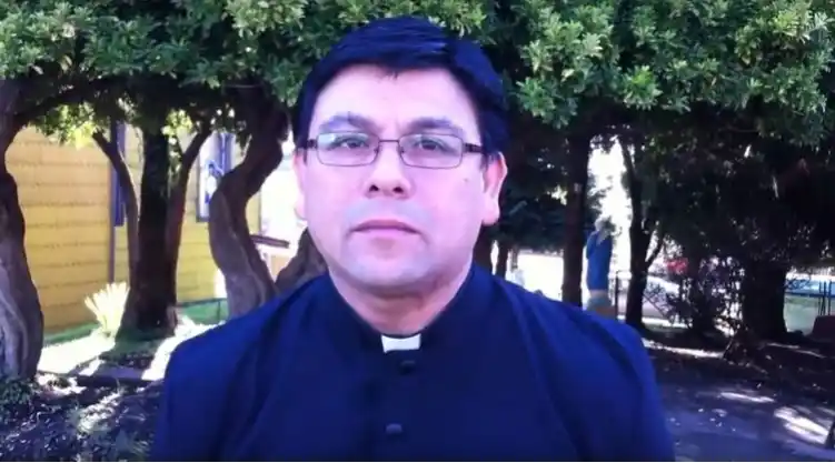 Hallaron muerto a un cura chileno acusado de abuso de menores