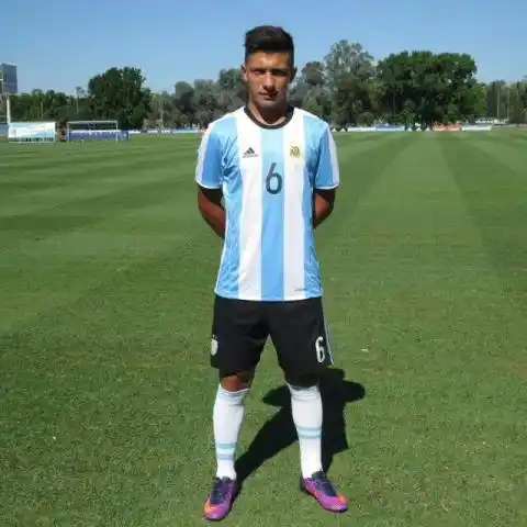 Lisandro Martínez puede ser titular en el Sub 20 ante Perú