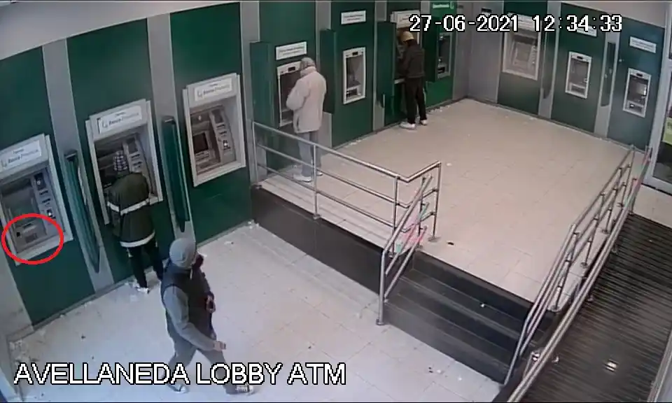 Fue uno de los liberados por Covid y ahora cayó detenido junto a su padre por múltiples estafas en toda la Provincia