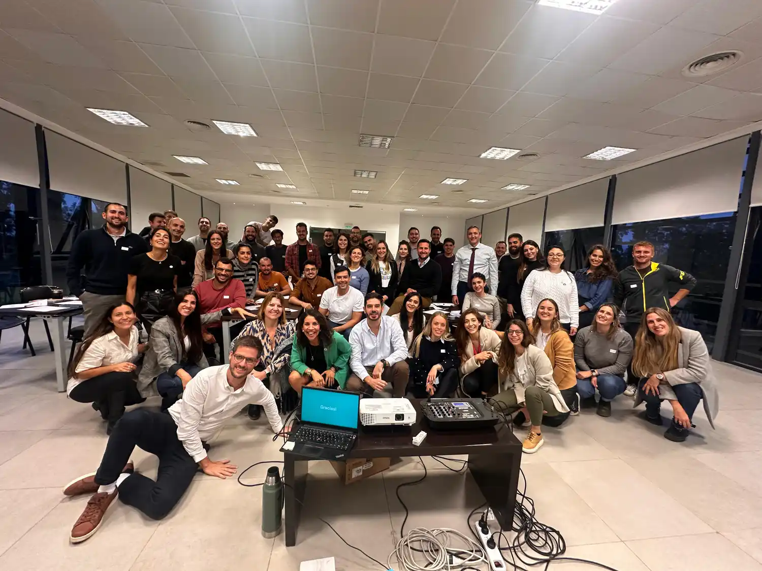 El broche de oro de la jornada fue la instancia de networking, donde los jóvenes empresarios pudieron compartir sus experiencias, inquietudes y desafíos.