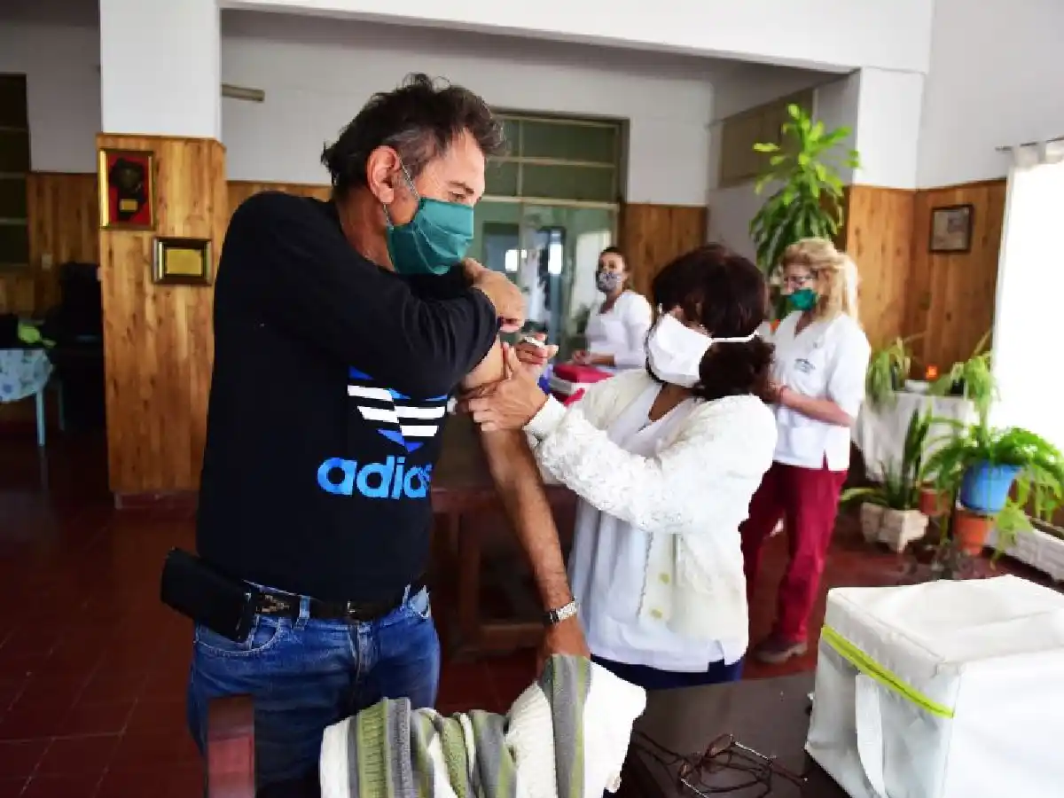 Gripe: desde mañana y hasta el viernes vacunarán a la población en general