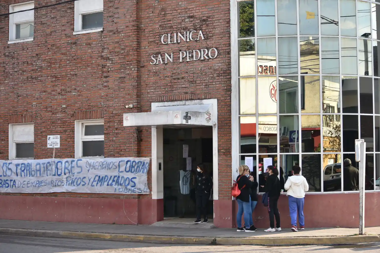 Desde S.A.D.E.Y.K.  aseguraron que de palabra está todo cerrado para hacerse cargo de la clínica San Pedro