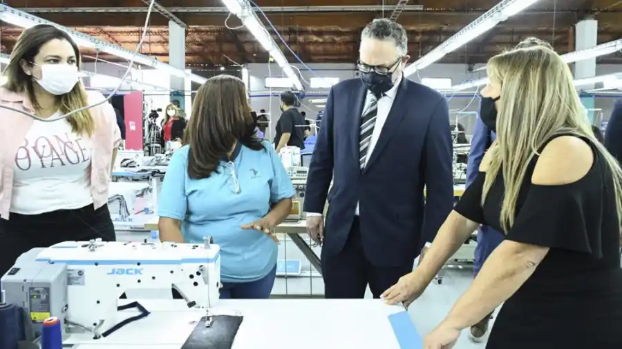 Kulfas:”La industria crecerá en 2022 entre un 5 y un 6 por ciento”