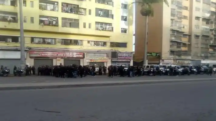 24 horas después que “KOKI”, “VAMPI” Y “GARBIS” HACEN DE LAS SUYAS, Carmen Meléndez despliega operativo en Caracas