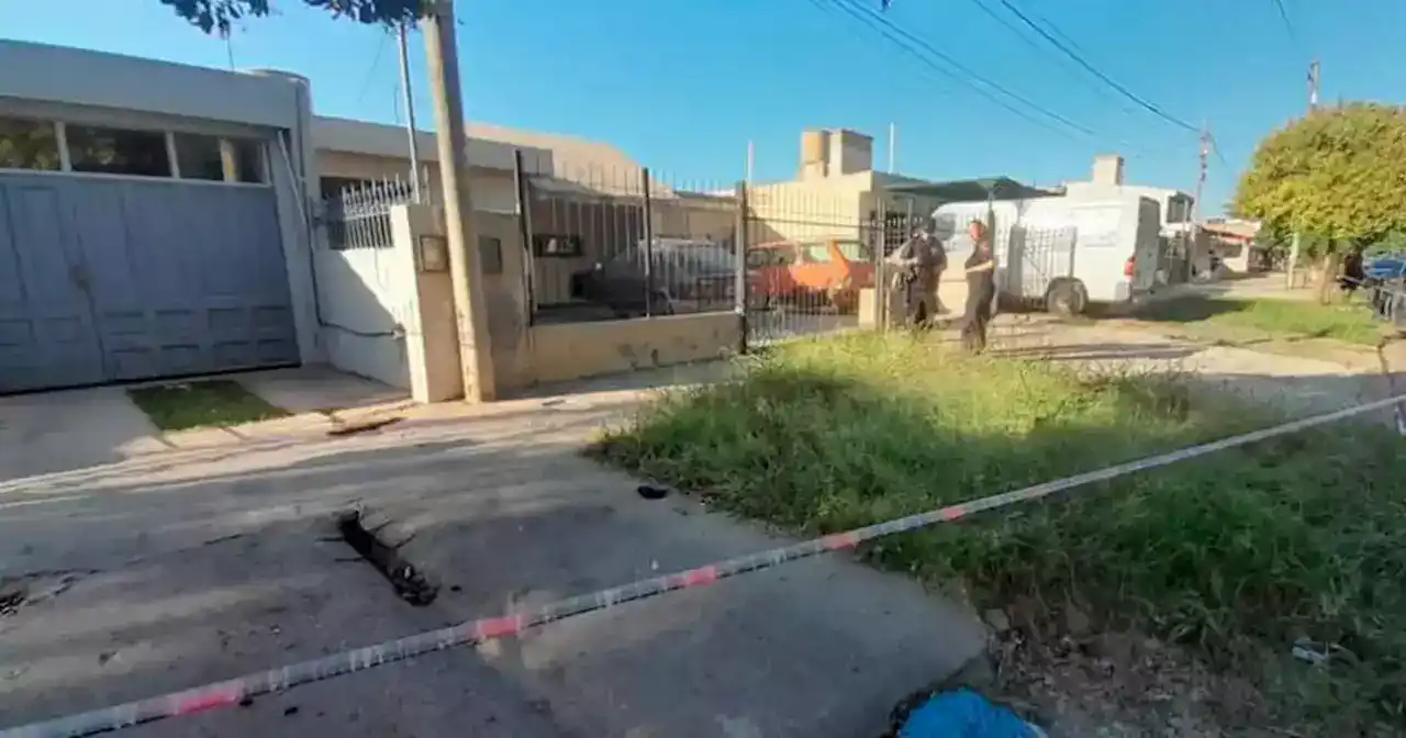 Un chico de 15 años murió cuando quiso recuperar su pelota que cayó en la casa de un vecino