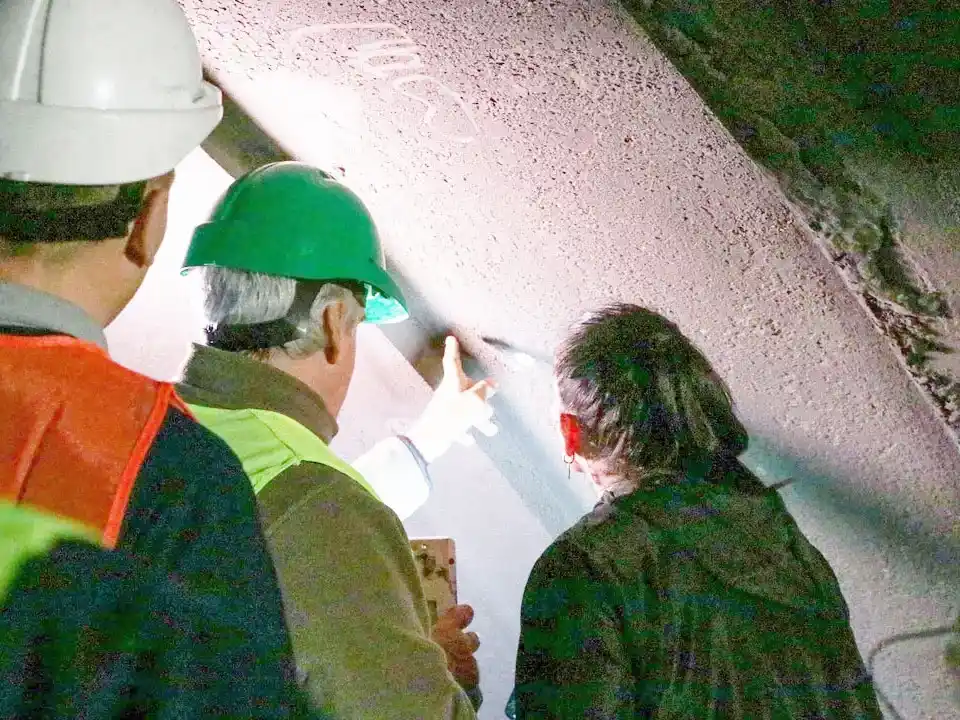 Inyectan material hidroactivo en las juntas del túnel subfluvial. Demandó una inversión superior a los 43 millones de pesos