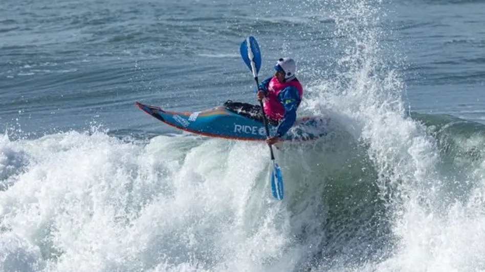Campeonato mundial de surf kayak en Bude, Inglaterra