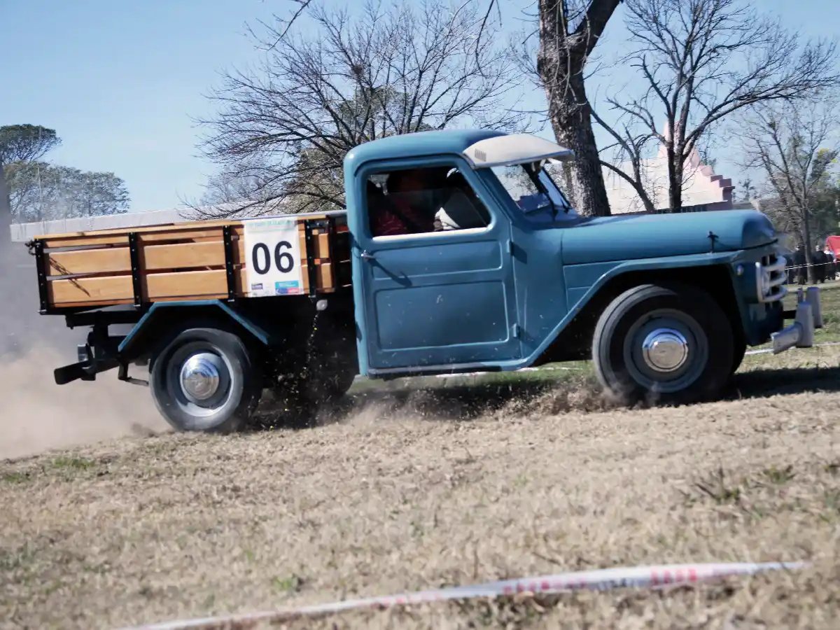 Listello y su rastrojero lograron el título en  campeonato santafesino 