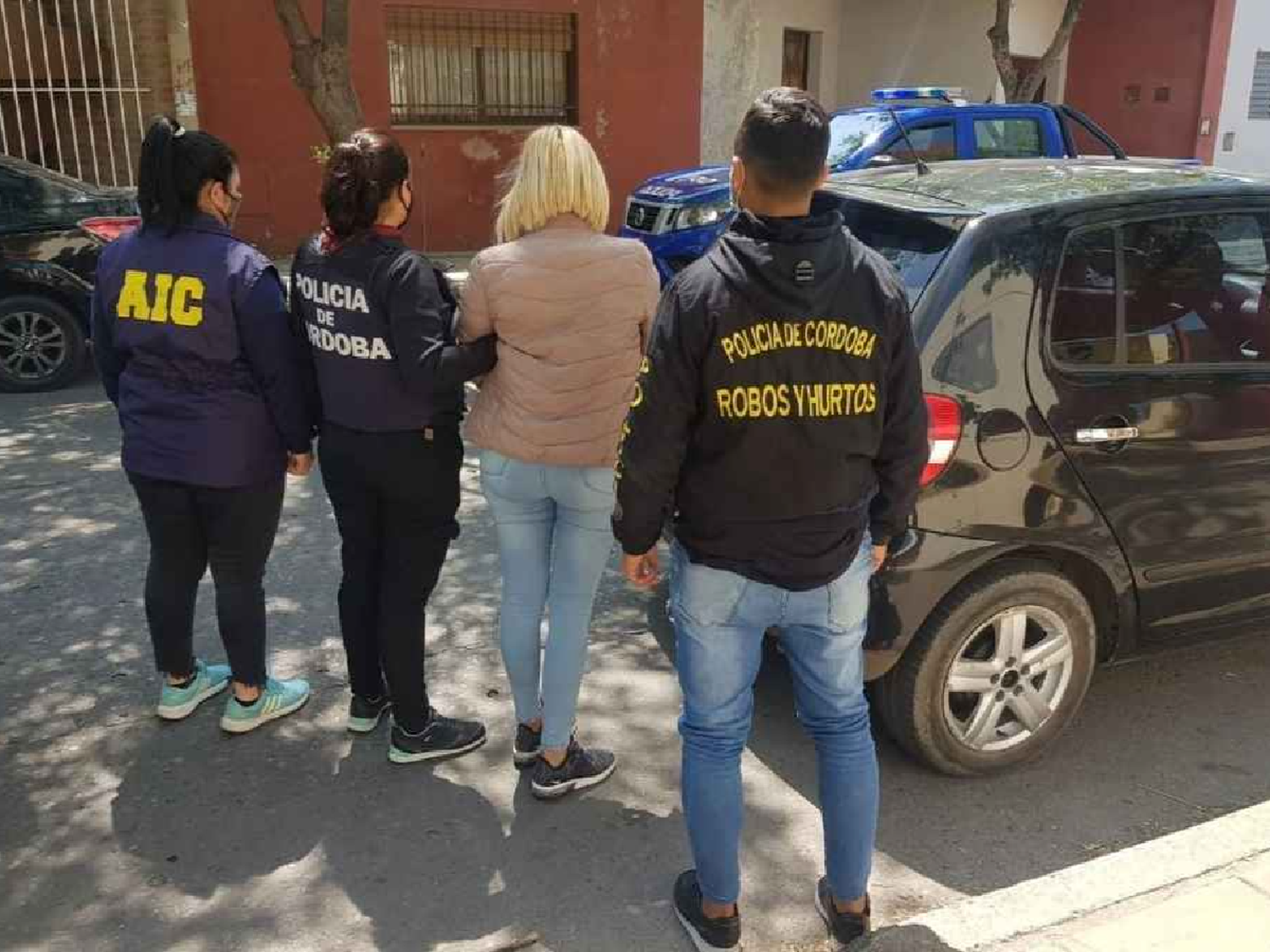 Roba con inhibidor de alarmas en San Jorge y la detienen en Córdoba