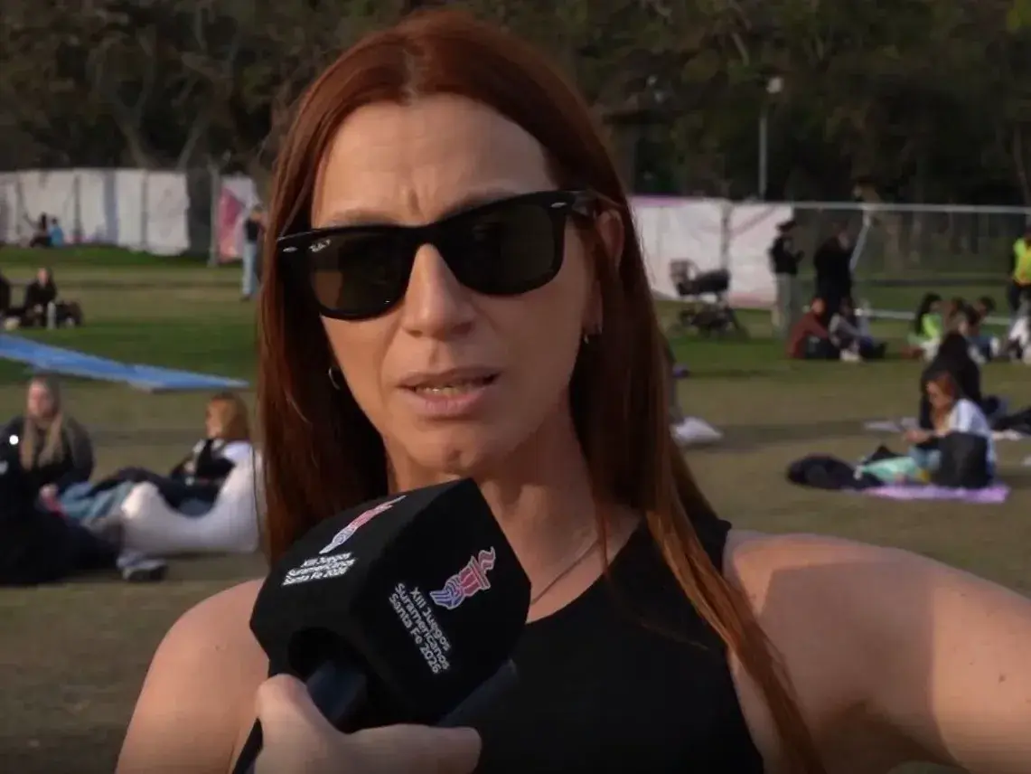 La  psicóloga  sexóloga, escritora Cecilia Ce dió una charla sobre sexualidad, buenestar y deseo en el Fan Fest de Santa Fe. Foto:Prensa Juegos Suramericanos