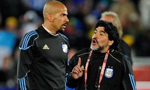 Verón le deseó suerte a Maradona, pero atendió a Morla: "Debemos bajar los niveles de histeria"
