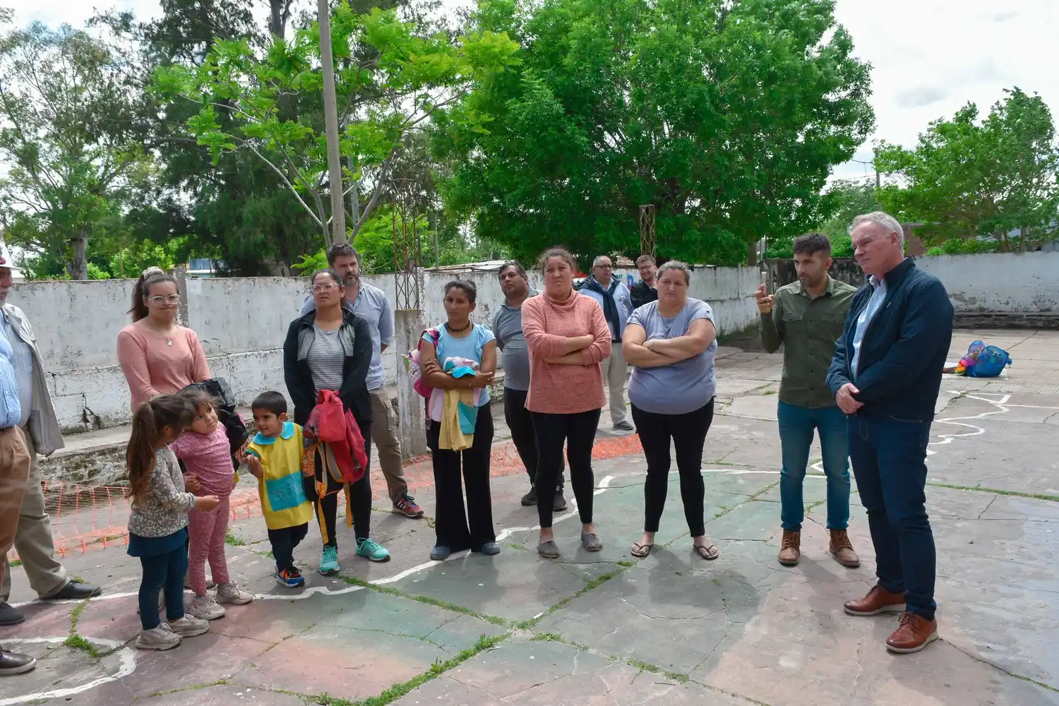 El ministro de planeamiento y la titular del CGE recorrieron escuelas de Gualeguay