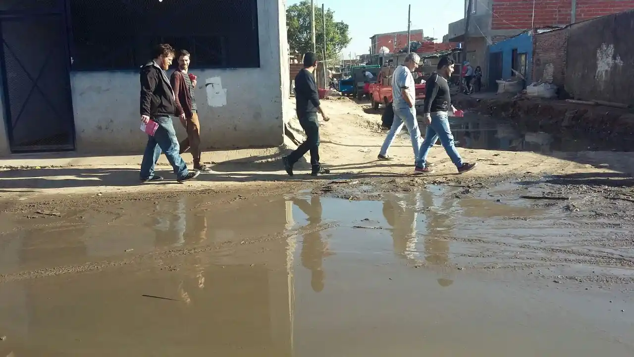 Elecciones 2017: Guillermo Kane recorrió la localidad de Monte Chingolo