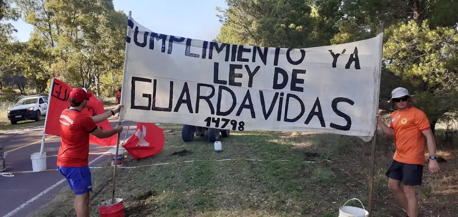 Declaran la "emergencia acuática" en Villa Gesell ante el paro de guardavidas