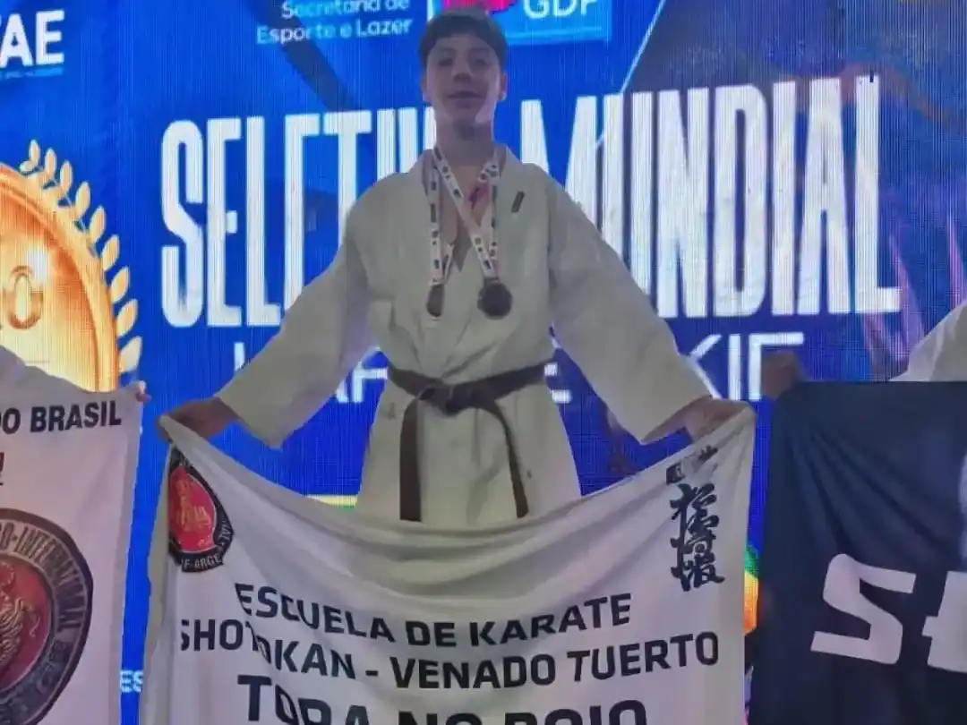 El venadense en lo más alto del podio en Brasil.