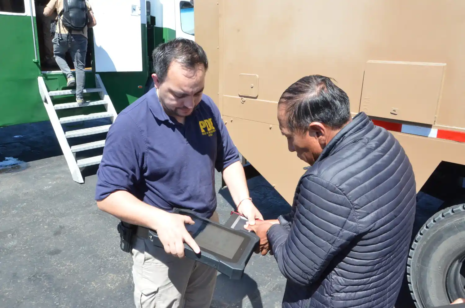 Entre ellos venezolanos: comienza  el registro  digital de migrantes en CHILE