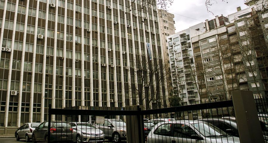La investigación por el brutal crimen de un albañil de 63 años en el barrio Juramento continúa su curso en la Justicia de Mar del Plata.
