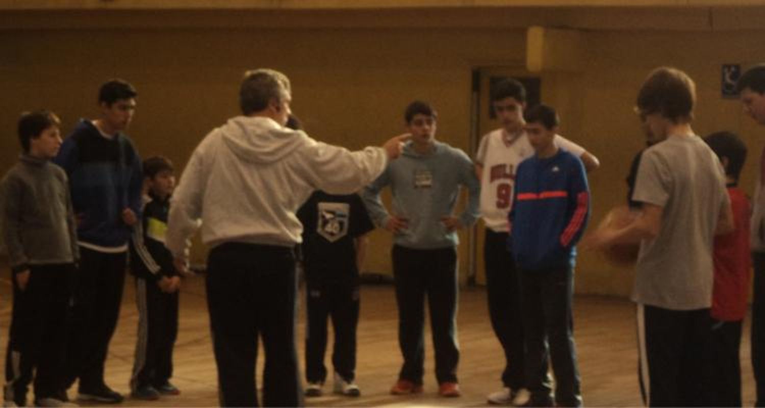 Excelente capacitación de básquet a cargo de Ariel Amarillo