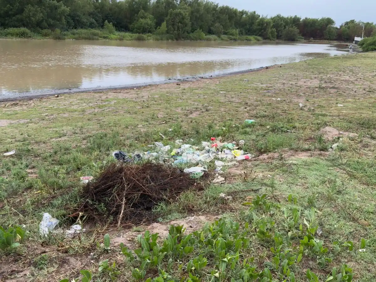 El Puerto de San Pedro: "Un desastre ambiental"