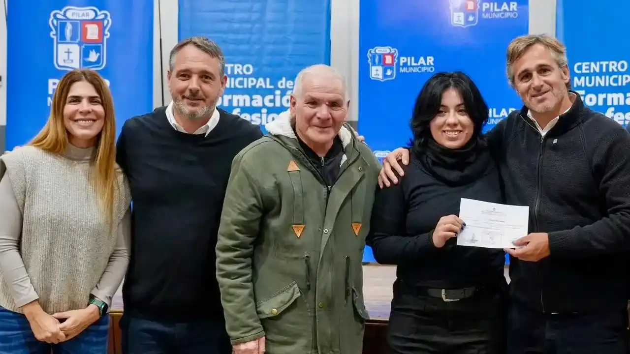 Achával destacó que "la educación es la política más transformadora".