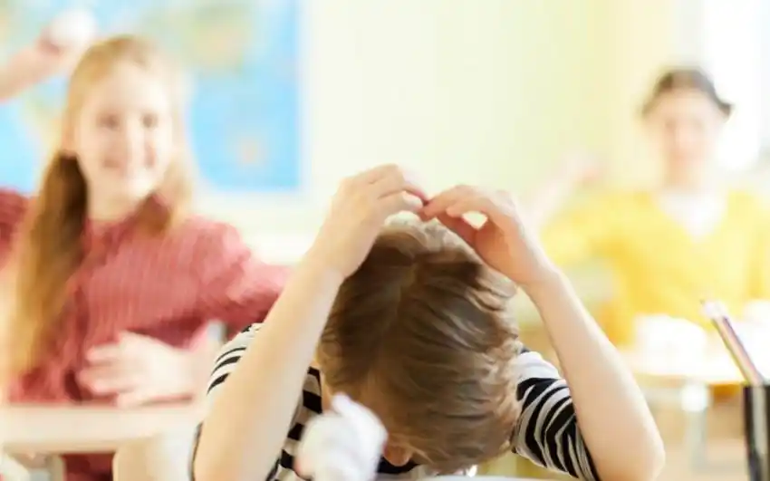 Escandaloso: maestra jardinera se burló de nene por la eliminación de River