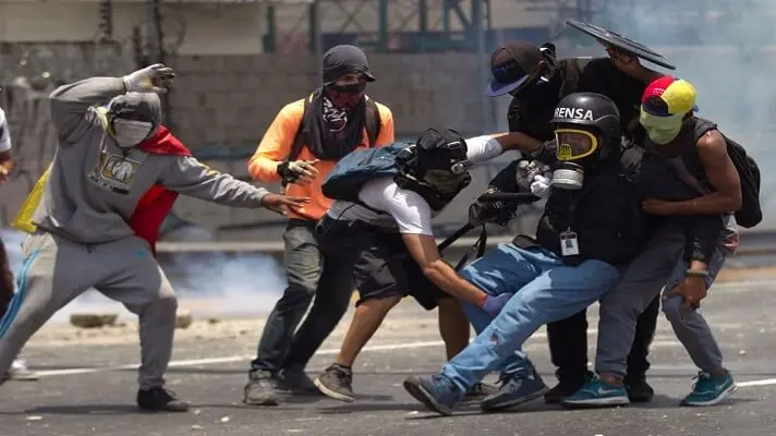 POLÍTICAS «CAZA PERIODISTAS» afectan el derecho a la información en Venezuela