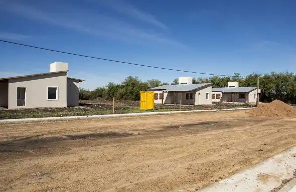 Denuncian que vecinos del Toto Irigoyen “canjean sus viviendas”