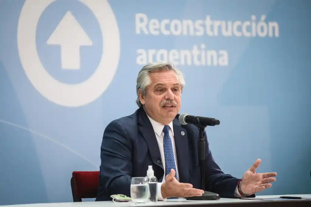 El presidente anunció que otorgarán 15 mil pesos a beneficiarios de algunas asignaciones