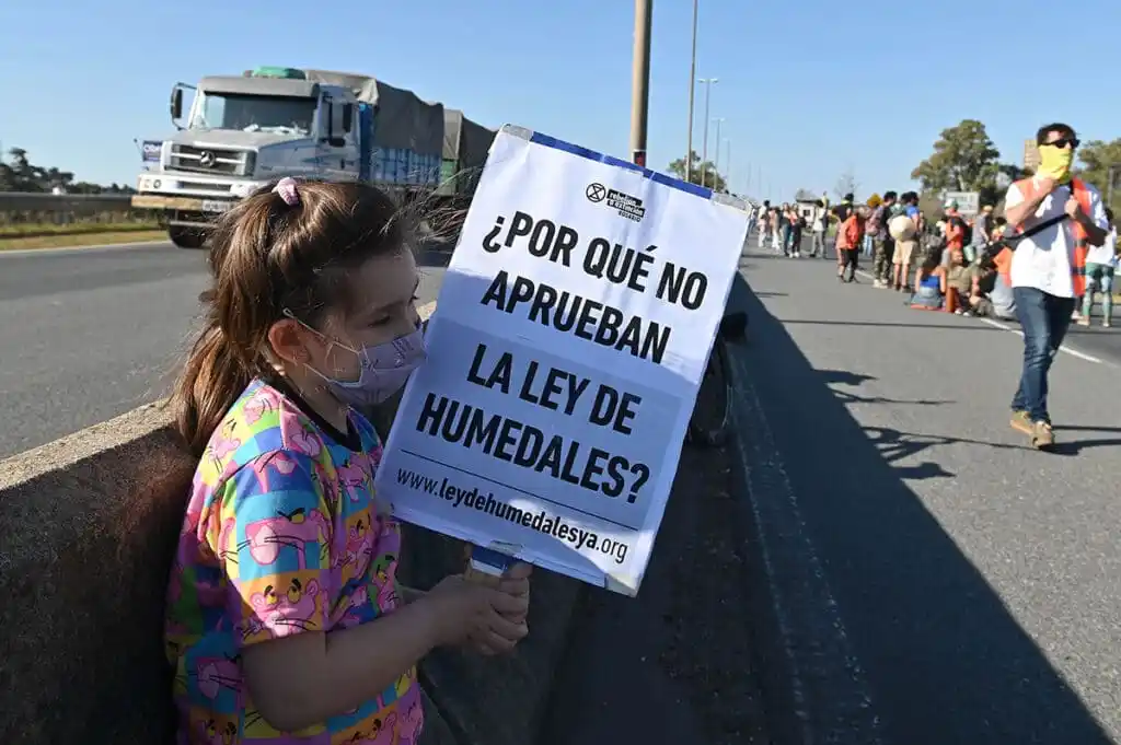 Mañana a las 16 horas ambientalistas cortarán el tránsito en el puente Victoria-Rosario