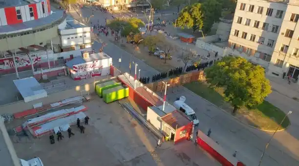 Video: disturbios y disparos tras el partido entre Unión y Sarmiento