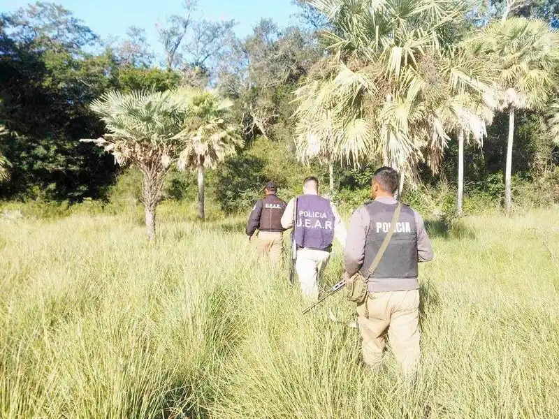 La Policía se enfrentó a tiros a delincuentes
paraguayos y evitó acun caso de abigeato