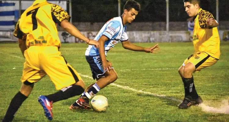 Las Palmeras y Paraná pusieron el pecho y llegan a la definición con ventaja