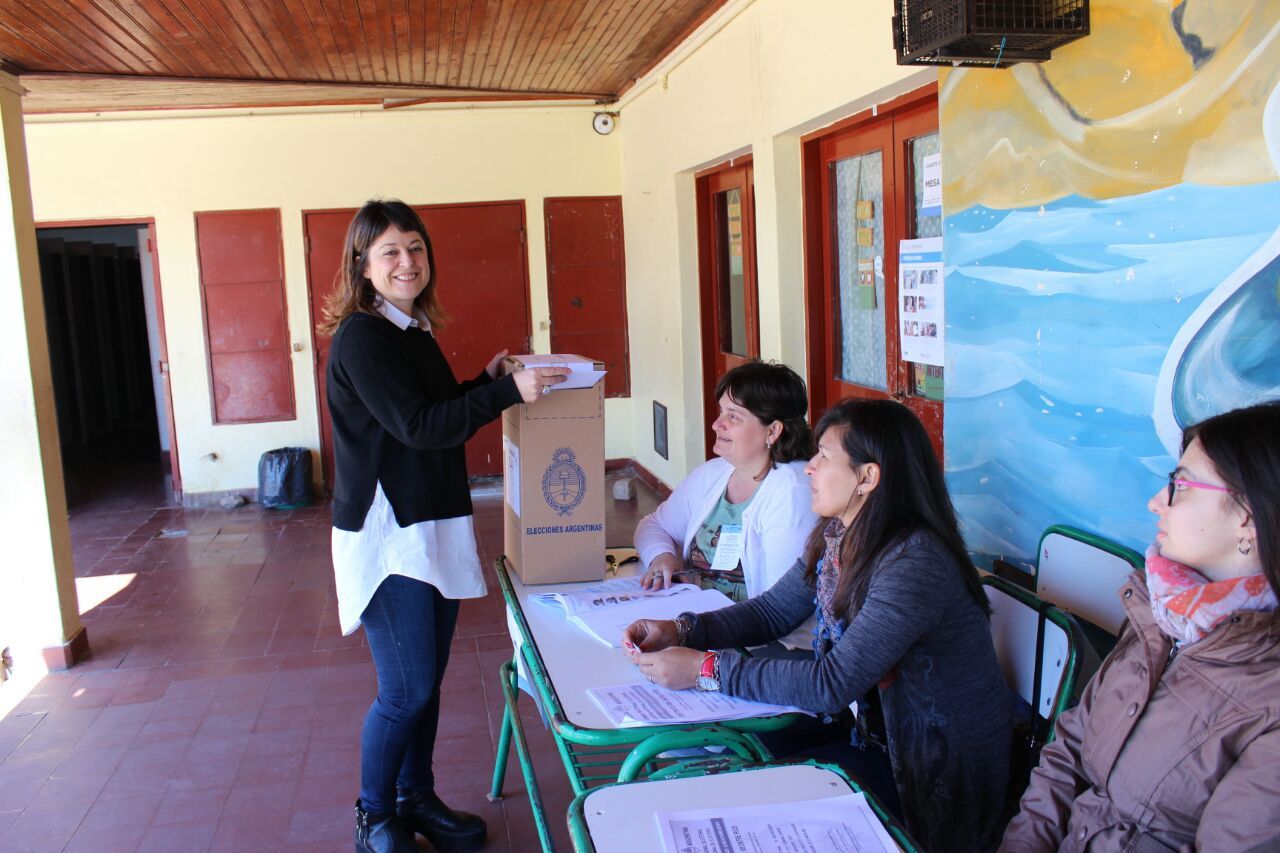 Gaillard votó en General Campos y destacó el buen desarrollo de la elección