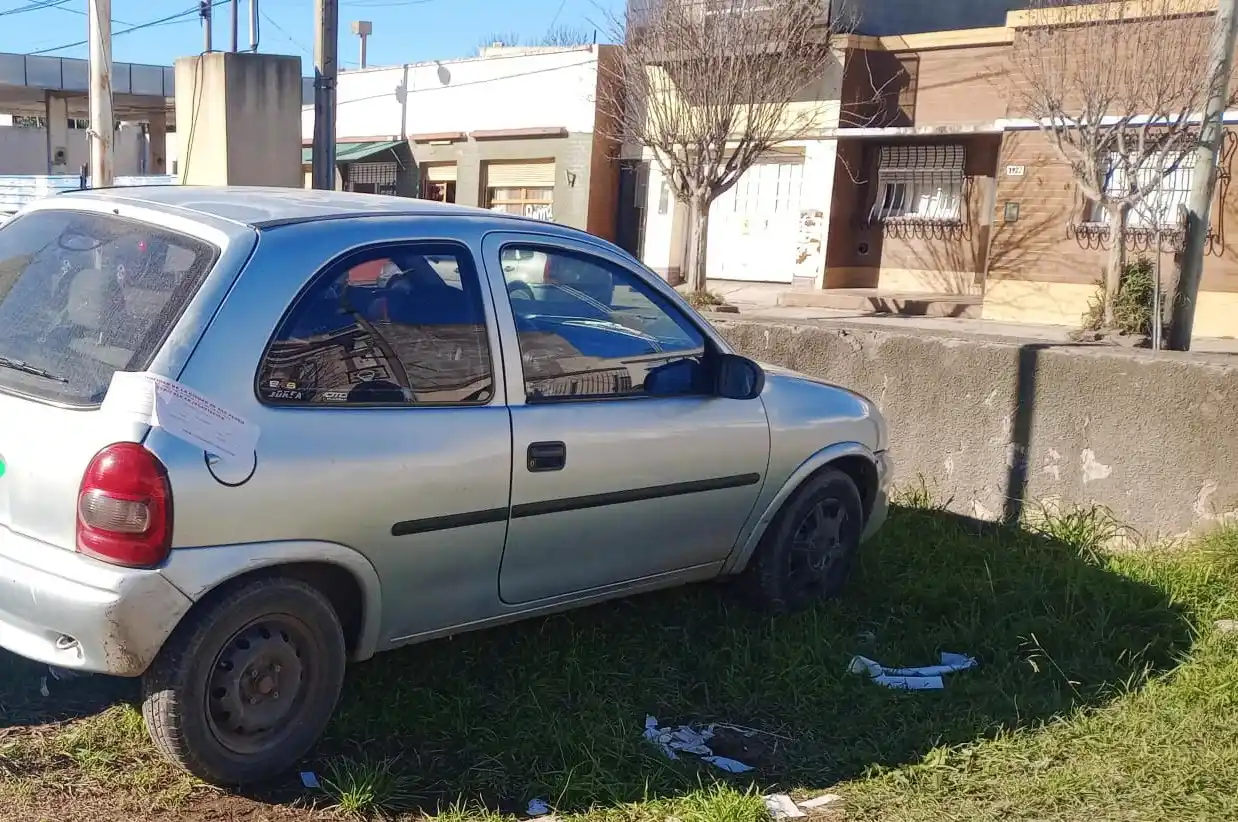 El Corsa quedó secuestrado a disposición del Juzgado de Faltas.