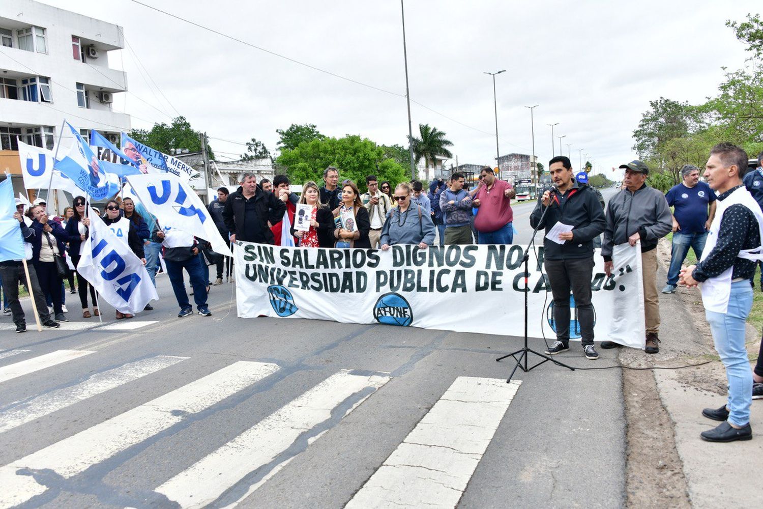 Amplia adhesión de Formosa a la marcha nacional universitaria en defensa a la educación superior pública