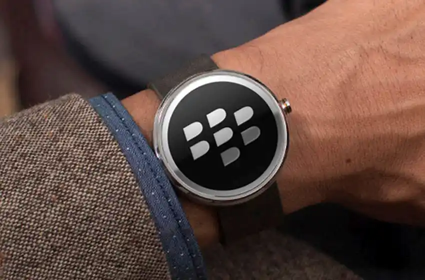 BlackBerry podría comenzar a vender smartwatches