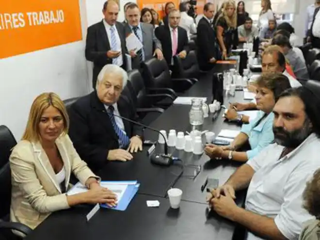Paritarias 2014: Docentes se reúnen con funcionarios provinciales para iniciar la discusión salarial