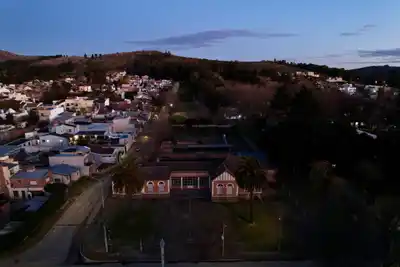Vecinos del Tiro Federal reclaman por ruidos molestos, contaminación y riesgos para la seguridad
